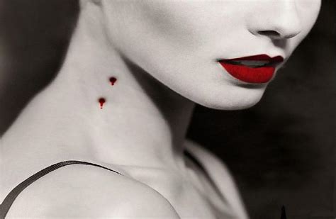 Terrifyingly Realistic: Vampire Bite Tattoo on Neck
